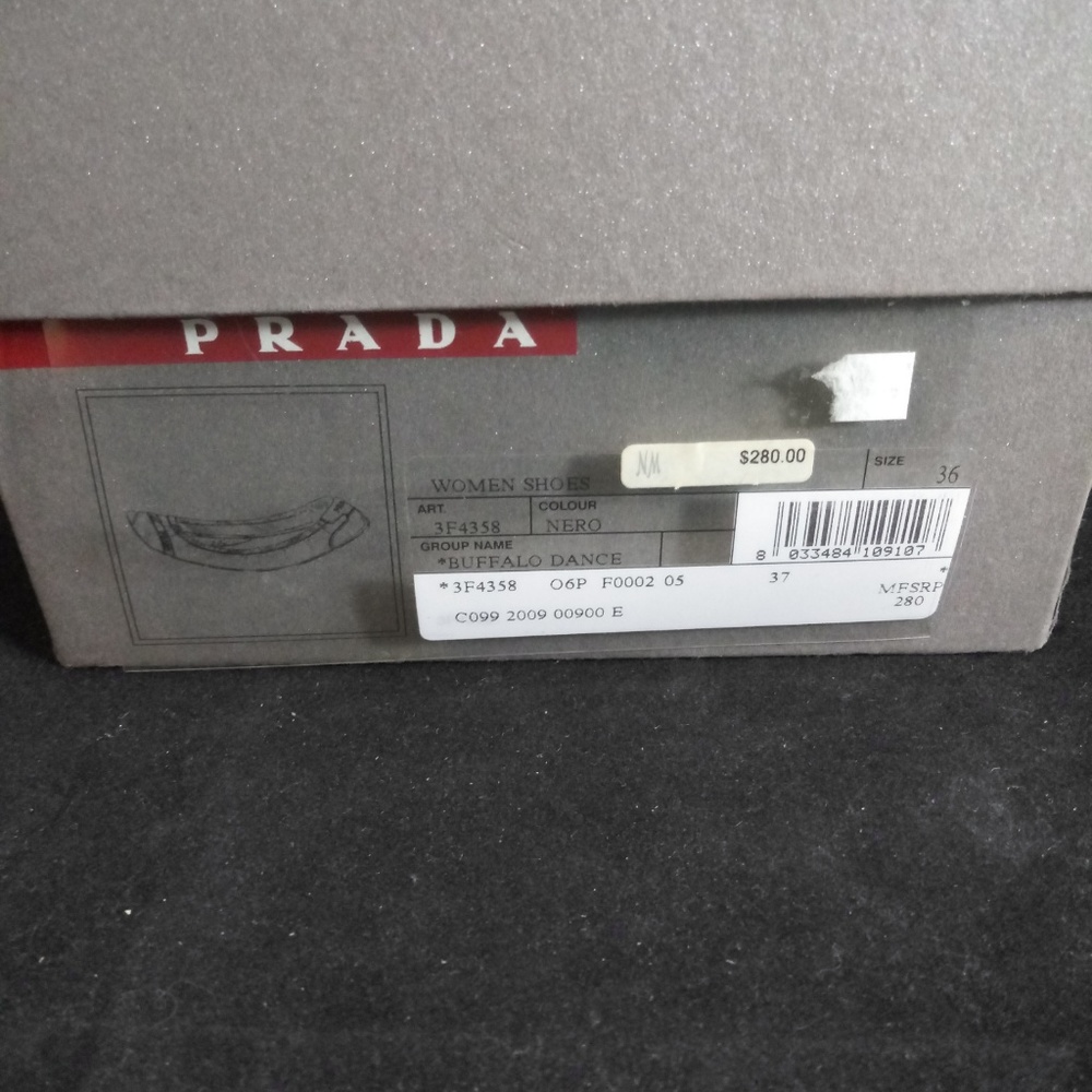 Prada Womens shoe - Picture 4 of 4